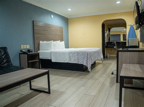 Americas Best Value Inn Ft. Myers – Official Website.